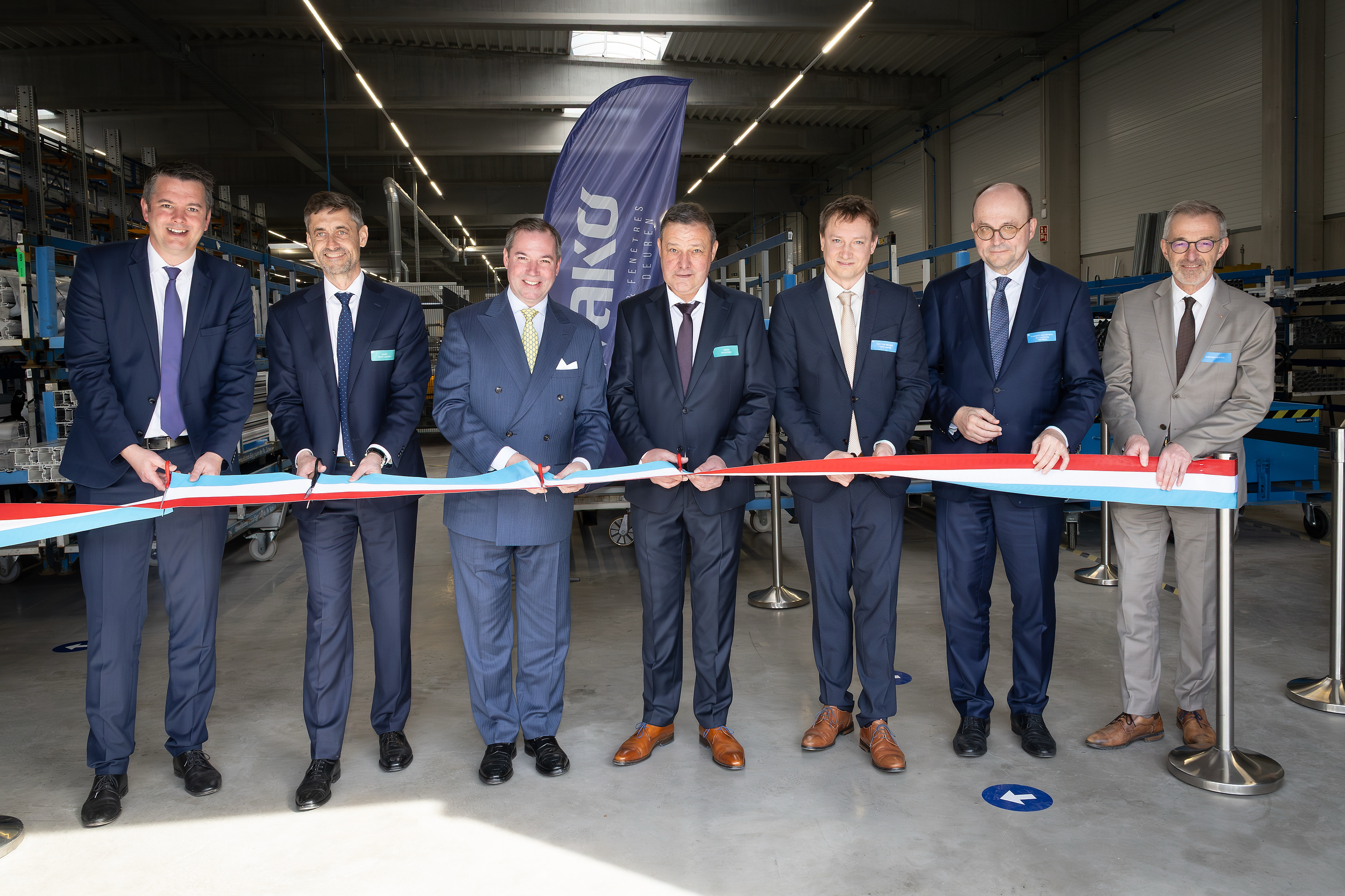 Wako huldigt zijn nieuwe productiehal in Redange in